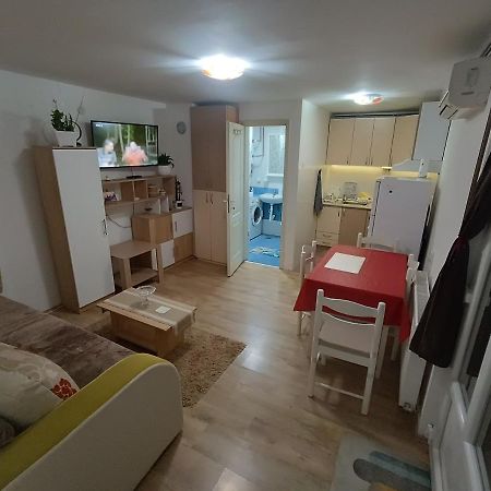 M&V House Apartman Újvidék Kültér fotó