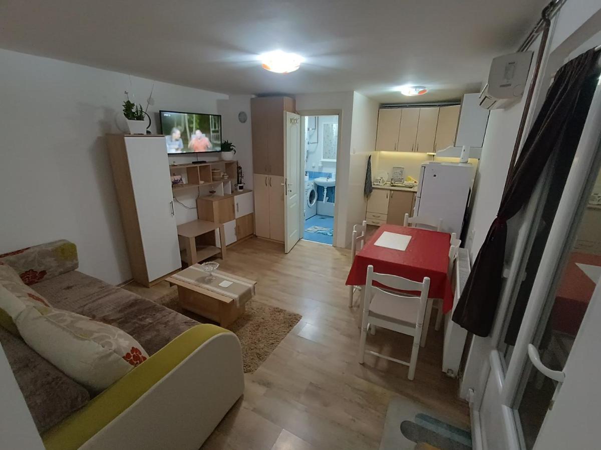 M&V House Apartman Újvidék Kültér fotó